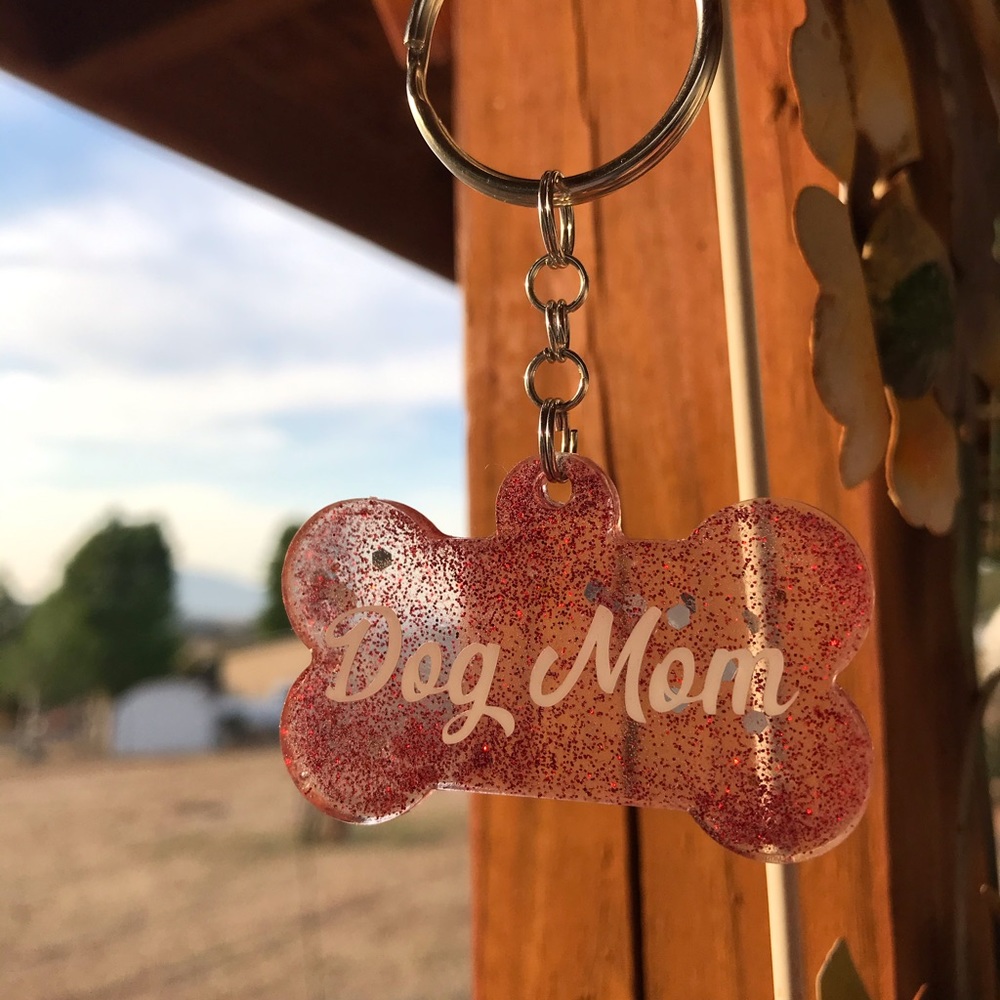 Dog Mom Keychain - Picture 4 of 4